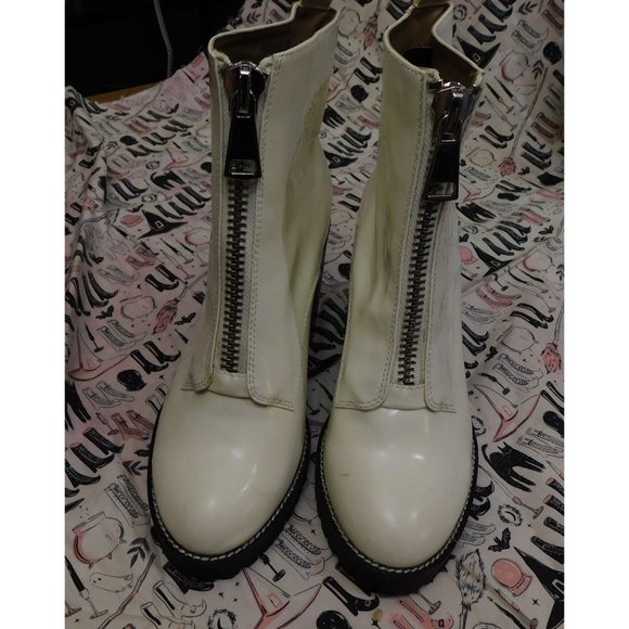 Chinese Laundry Heeled Boots New With Defect - Read Description - Picture 2 of 6